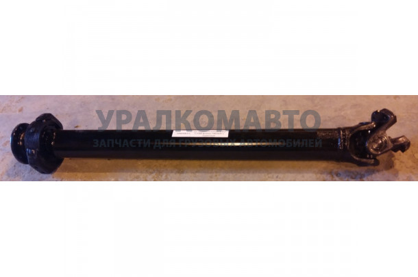 Вал карданный основной 8x4 L=1500 фланцы 180x4 с подвесным