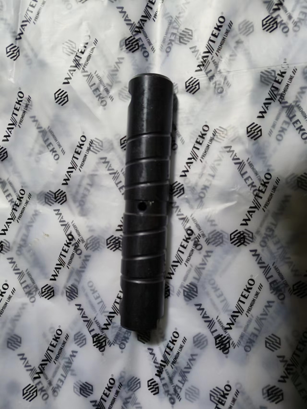 Палец передней рессоры (одна проточка чёрный) D=30 L=160 J6 WAYTEKO PREMIUM 