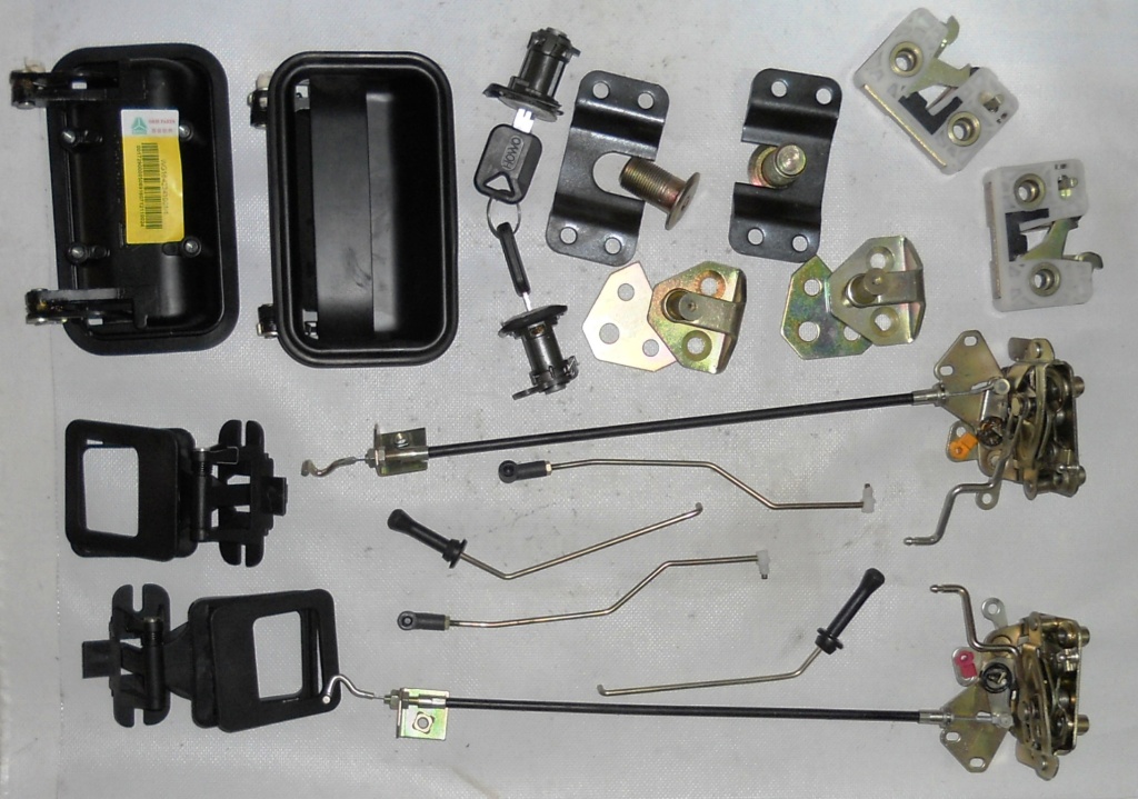 Замок дверей (комплект)
